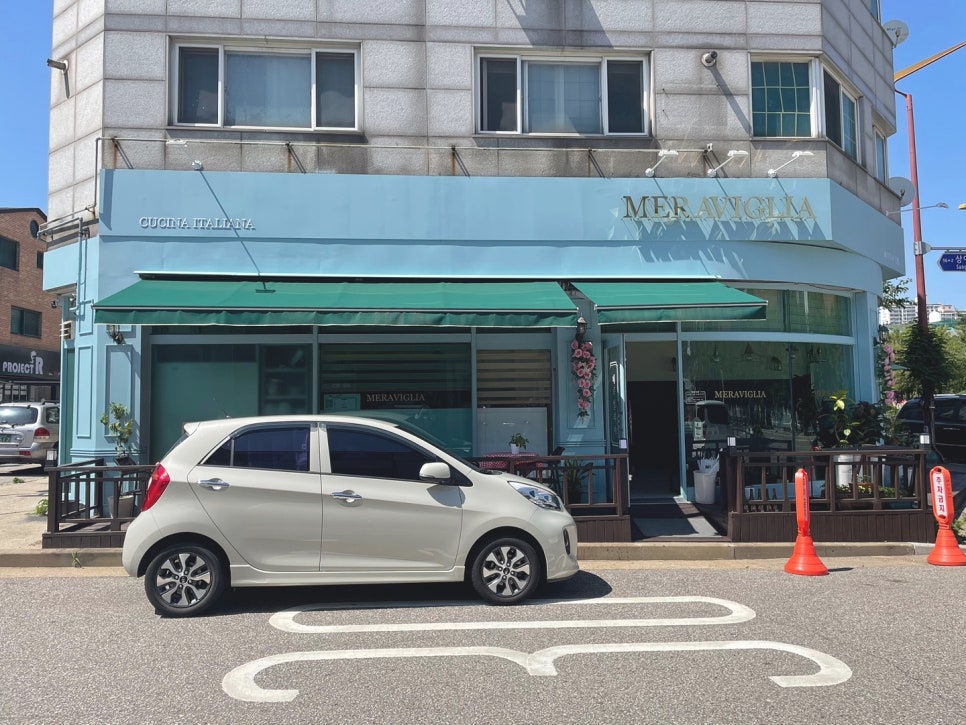 부천 상동 파스타집 메라비글리아 완공 외관 전체 CUCINA ITALIANA 그린 차양 전면 유리
