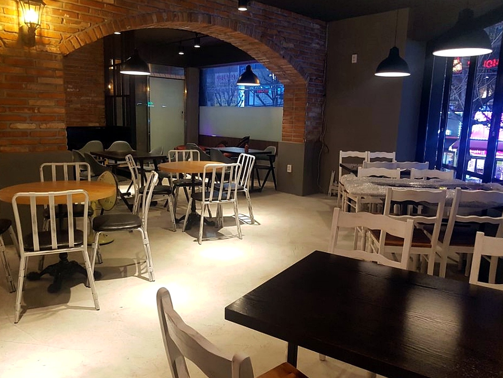 미사 호프치킨 인테리어 업체 목공 시공 사진 1