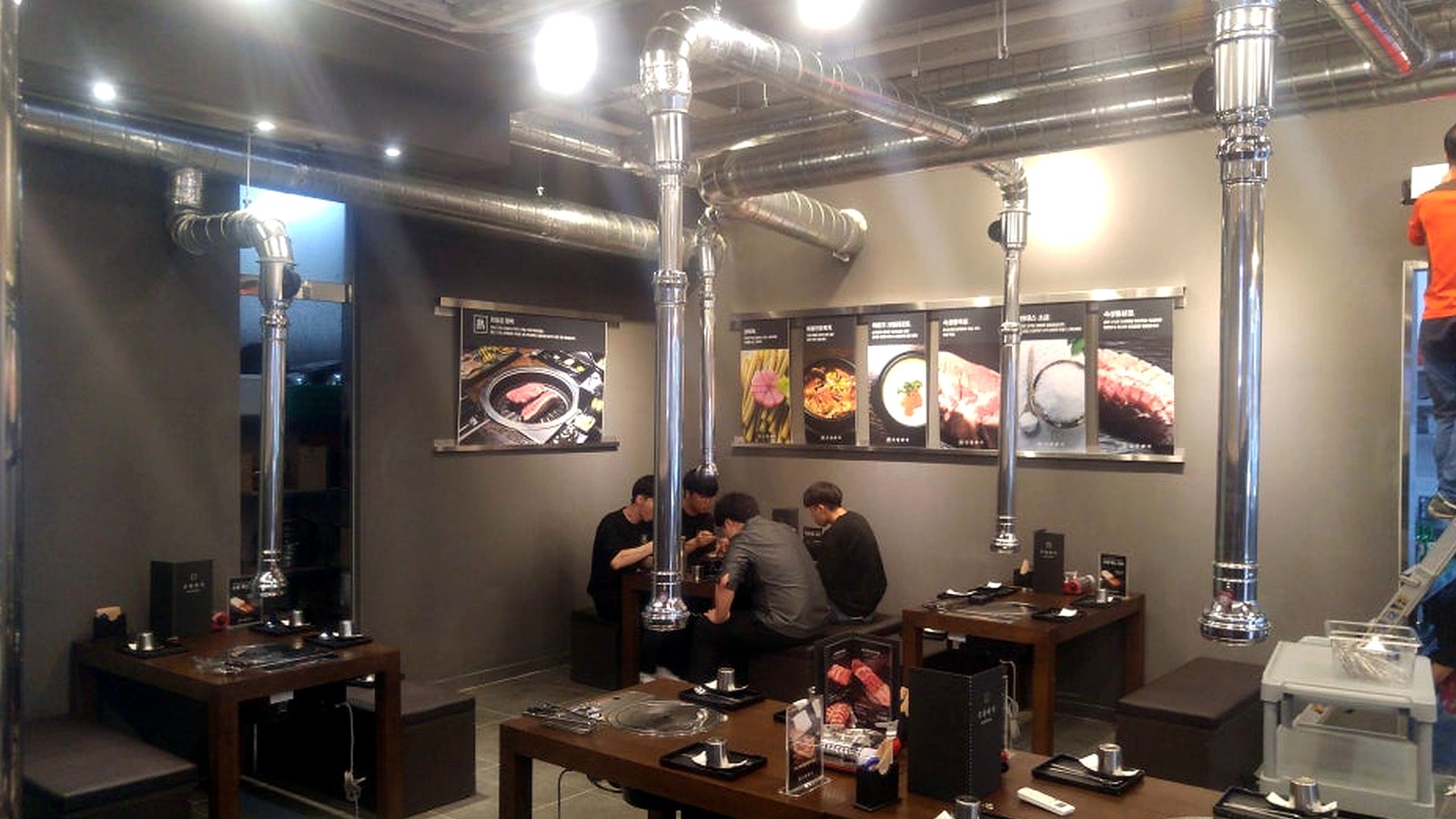 신정 삼겹살집 인테리어 비용 철거 시공 사진 2