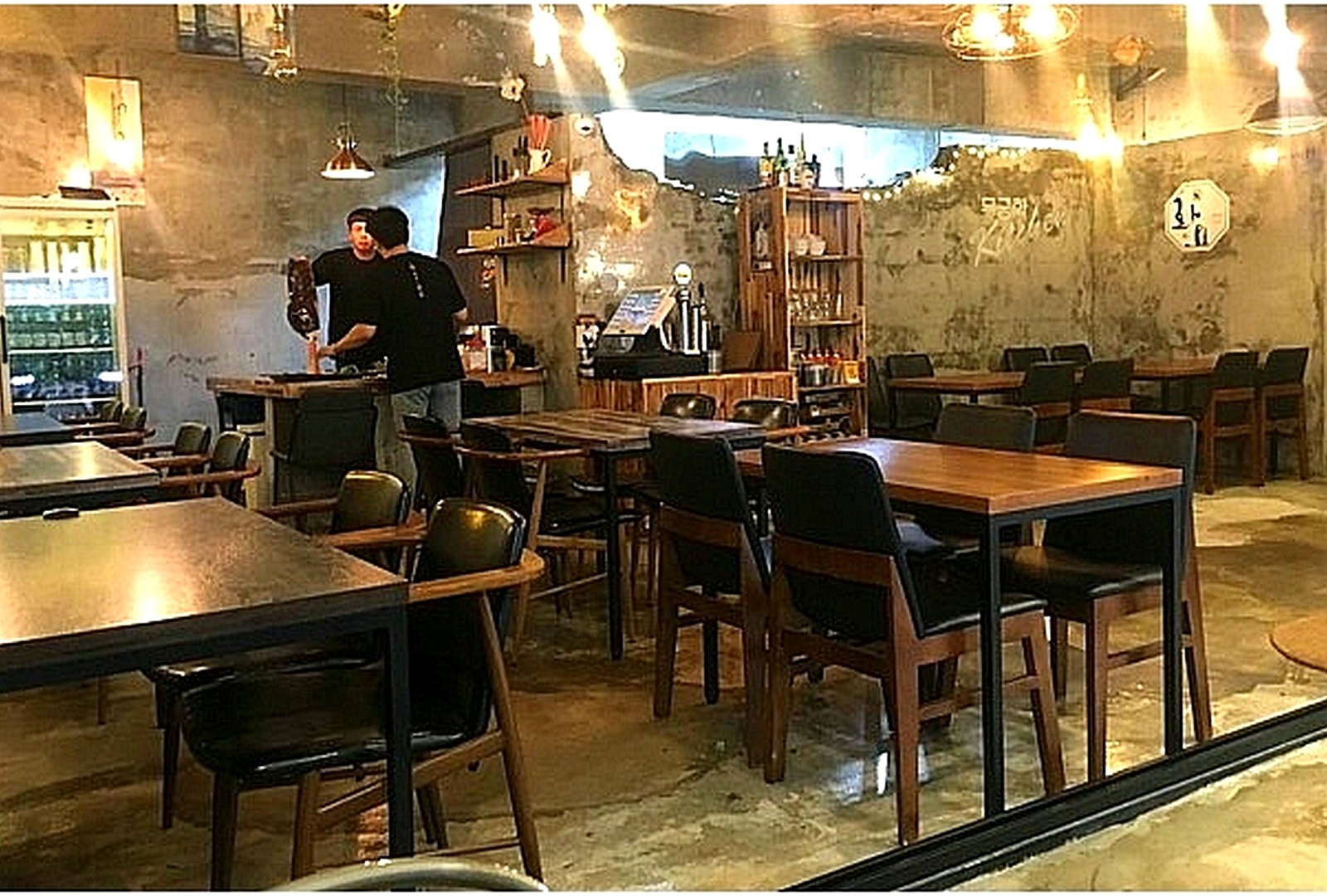 자양 와인바 인테리어 업체 목공 시공 사진 1
