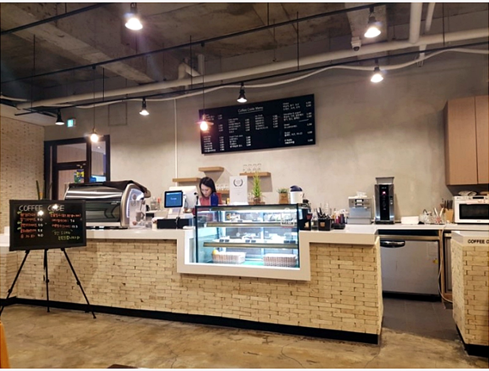 미아 디저트카페 인테리어 비용 목공 시공 사진 1