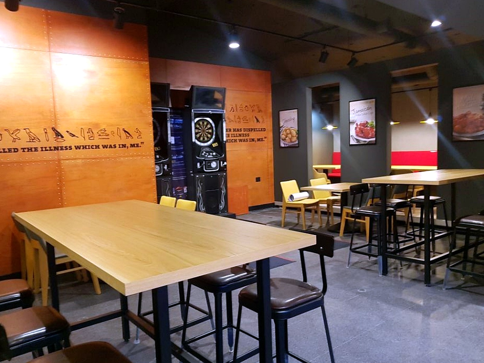 구성 치킨집 인테리어 설비 시공 사진 1